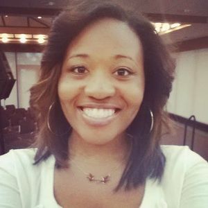 Meet your Posher, Genella